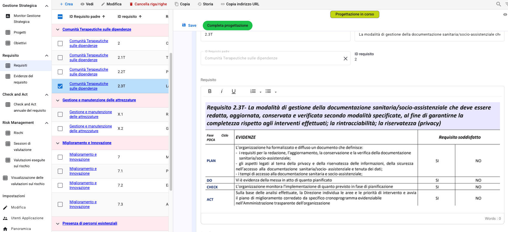 MyFastCEIS - No Code Solutions Srl Schermata di gestione progetto con albero dei requisiti a sinistra e anteprima/modulo a destra, evidenziando il requisito 2.3T e la relativa tabella di gestione documentazione sanitaria.